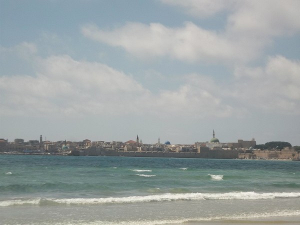 Murallas de la ciudadela de Acre desde la playa