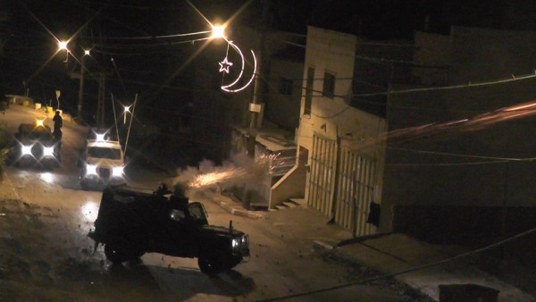 Redada en "mi" pueblo Beit Ommar ayer a la noche. Foto: Younes Arar.