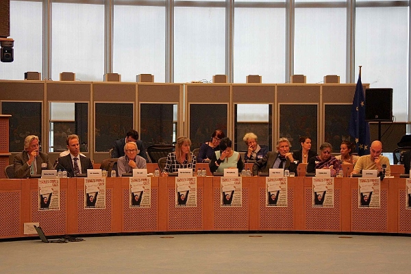 Tribunal Russell (600x400)